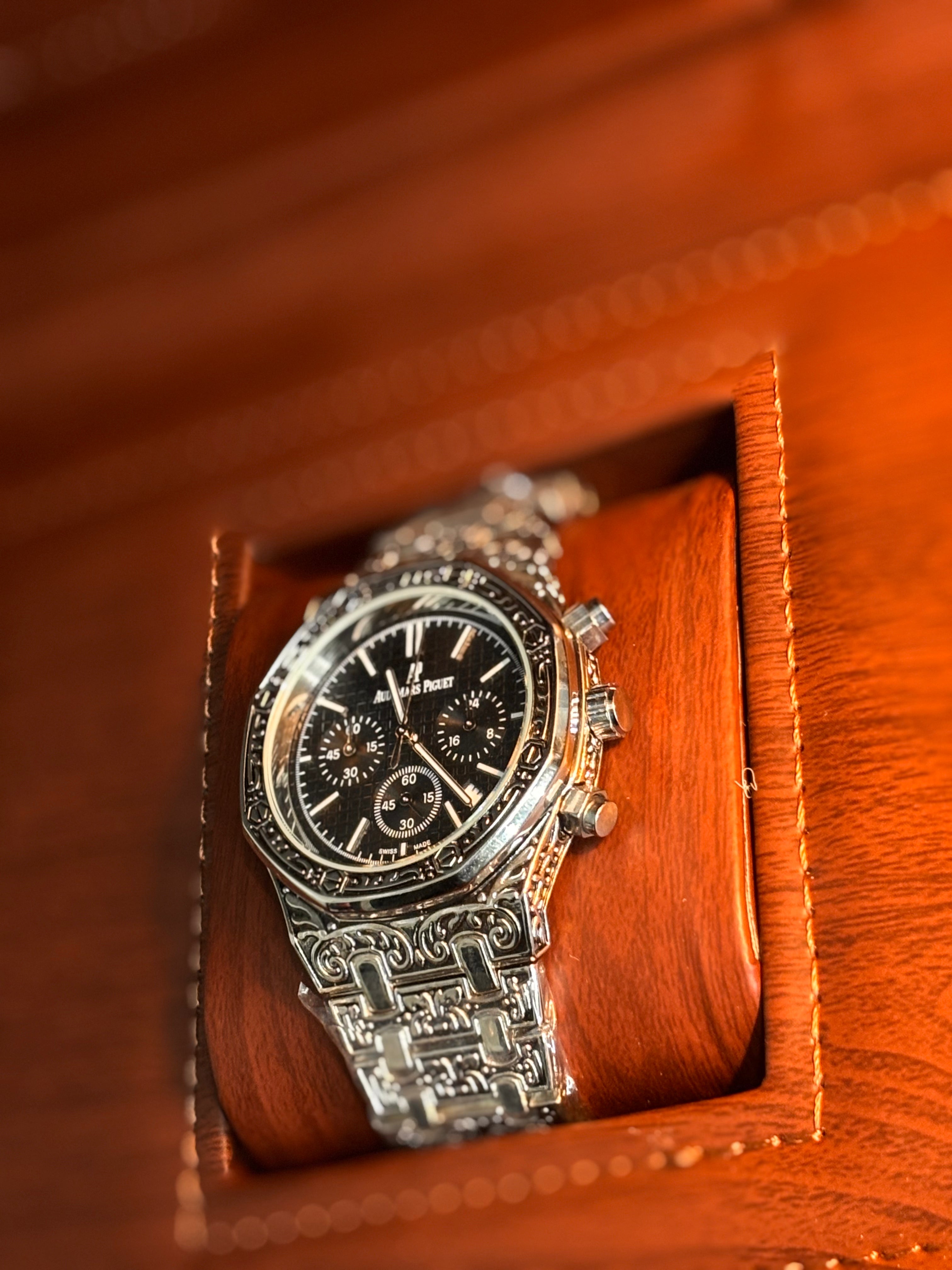 AP CHRONOGRAPH