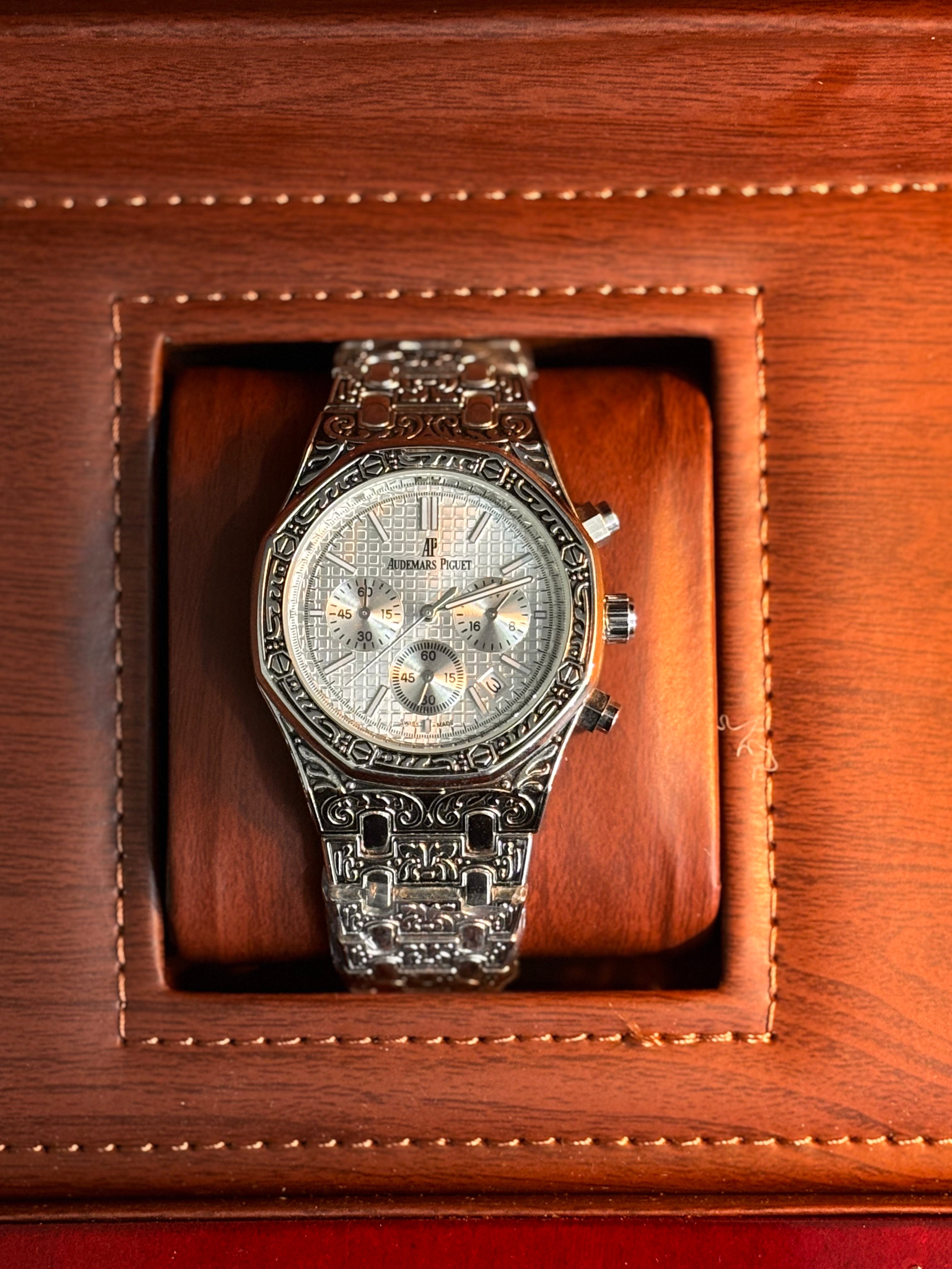 AP CHRONOGRAPH