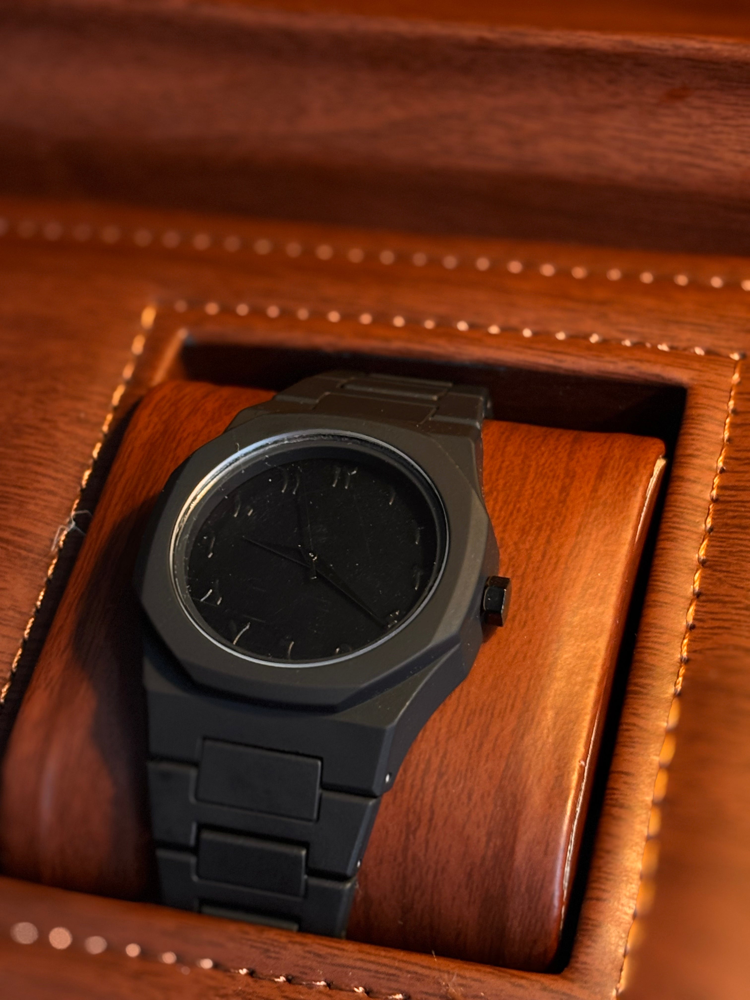 BlACK ARABIC WATCH